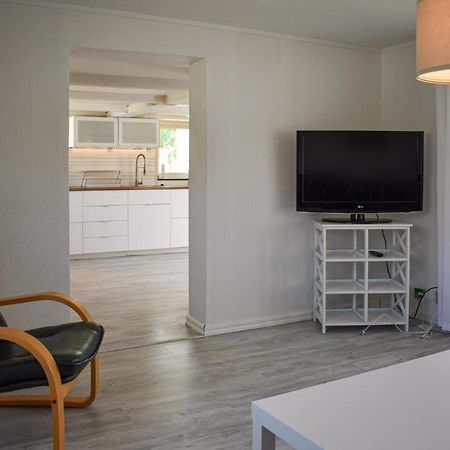 2 Bedroom Nice Home In Ystad Exterior foto