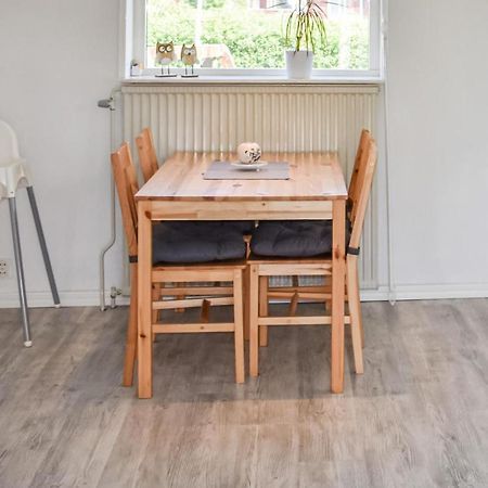 2 Bedroom Nice Home In Ystad Exterior foto