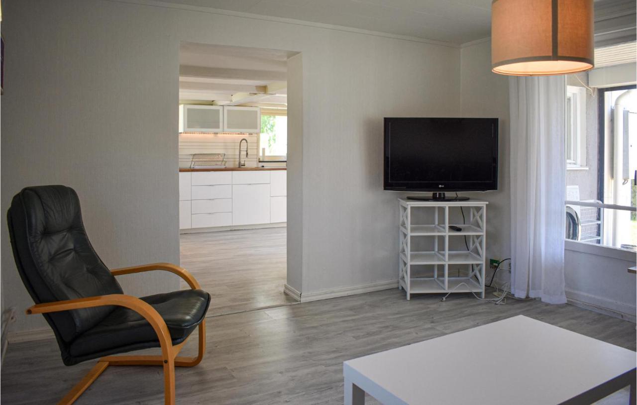 2 Bedroom Nice Home In Ystad Exterior foto